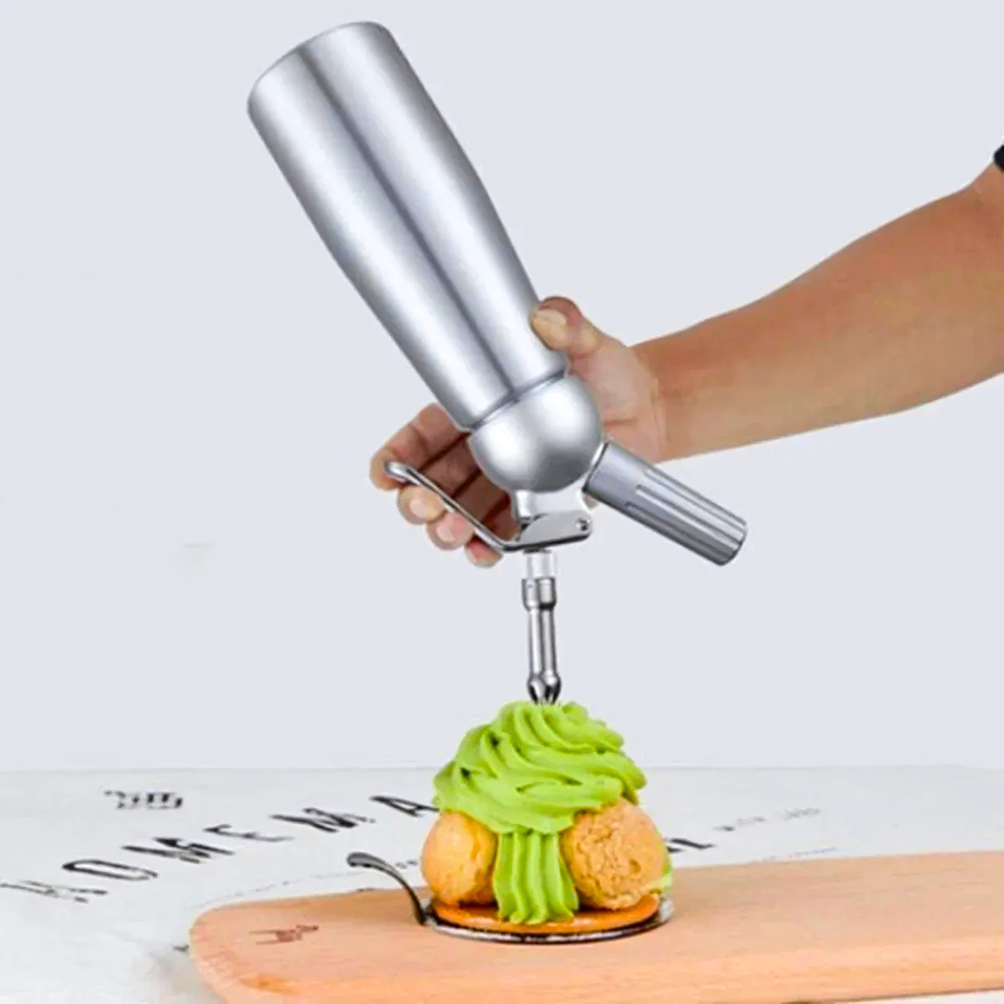Stainless Steel Whipped Cream Dispenser